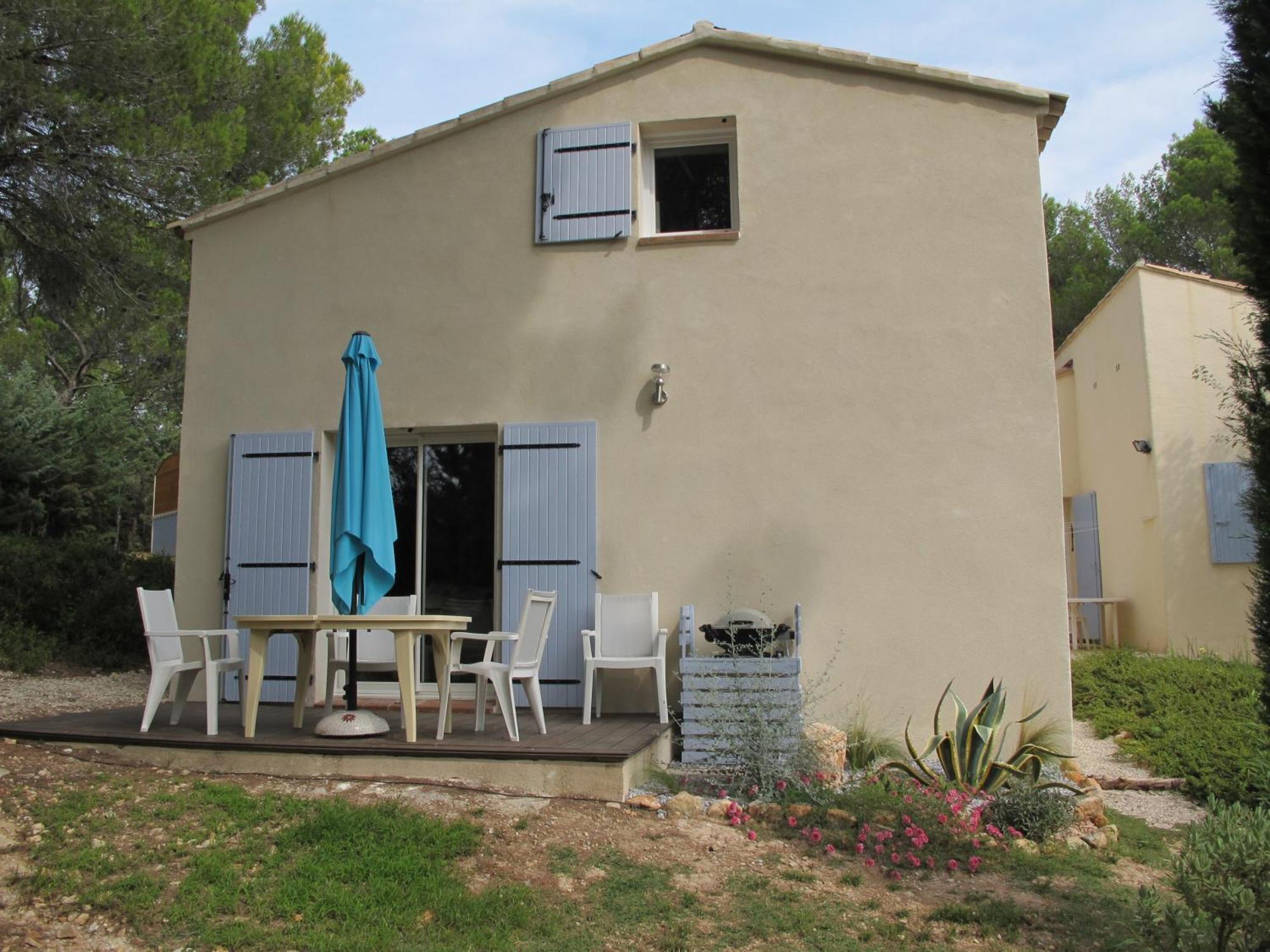 L'Oustau De Bigatie Bed & Breakfast Lambesc Bagian luar foto